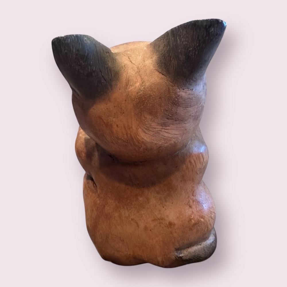 Hand-Carved Wooden Sitting Cat Figurine - Brown & Black Home Decor 8" Tall - Picture 4 of 9